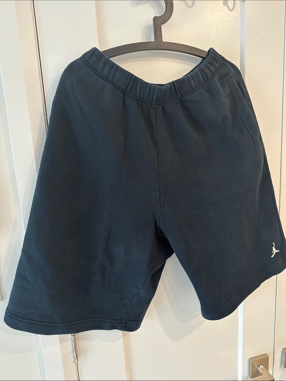 Jordan Men's Black Athletic Shorts Size M - Buttoned Pockets -Perfect 4 Workouts